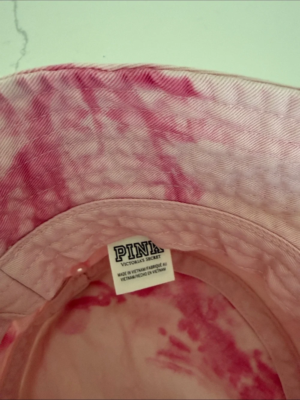 PINK Victoria’s Secret Pink & White Tie-Dye Bucket Hat - Picture 5 of 6